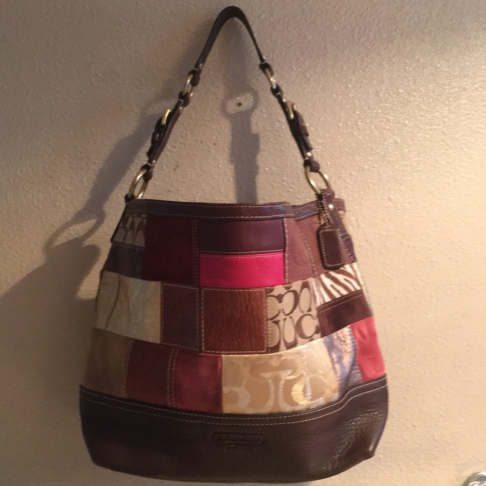 Patchwork Classic Coach - image 4